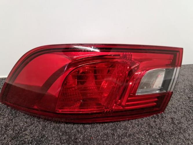Image Feu arriere principal droit (feux) - RENAULT CLIO 4