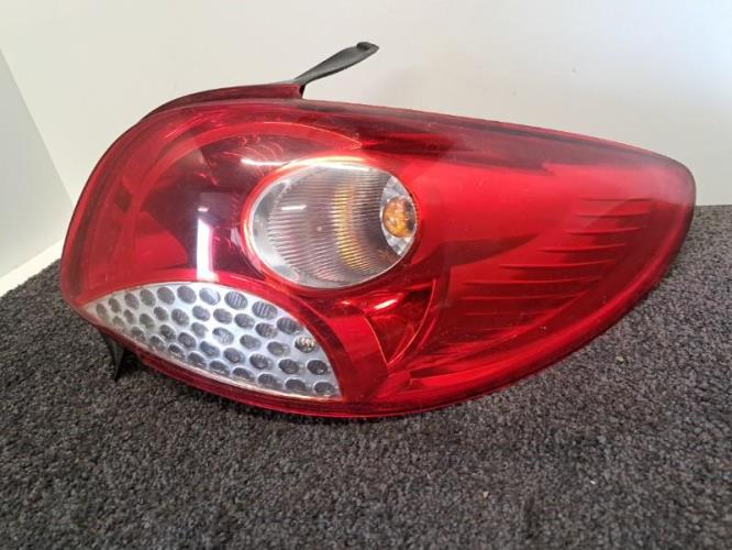 Image Feu arriere principal droit (feux) - PEUGEOT 206+