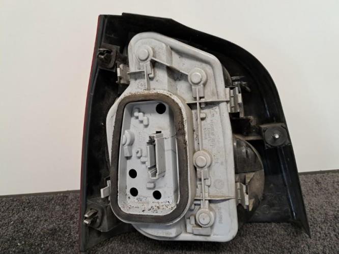 Image Feu arriere principal droit (feux) - VOLKSWAGEN POLO 4