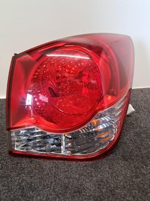 Image Feu arriere principal droit (feux) - CHEVROLET CRUZE