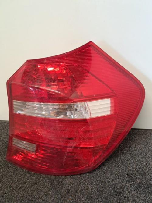 Image Feu arriere principal droit (feux) - BMW SERIE 1 E81