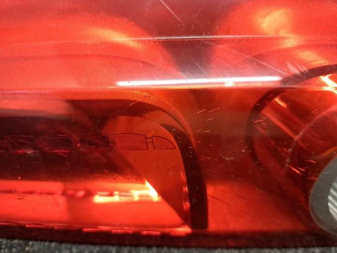 Image Feu arriere principal droit (feux) - FORD FIESTA 5