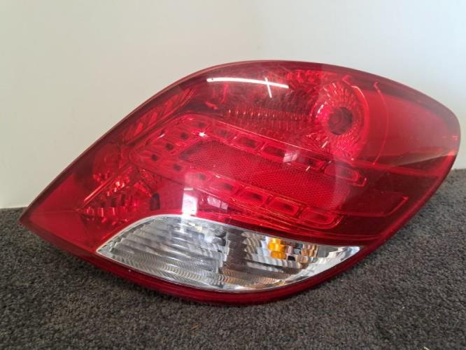 Image Feu arriere principal droit (feux) - PEUGEOT 207