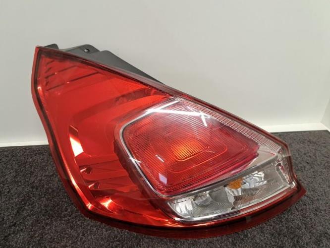 Image Feu arriere principal gauche (feux) - FORD FIESTA 6