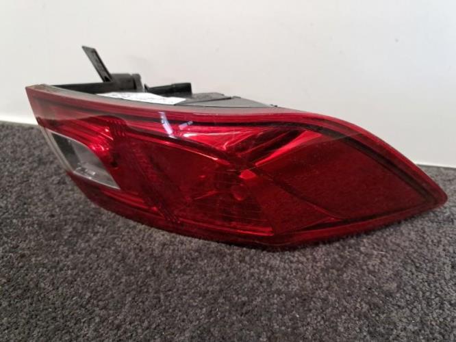 Image Feu arriere principal gauche (feux) - RENAULT CLIO 4
