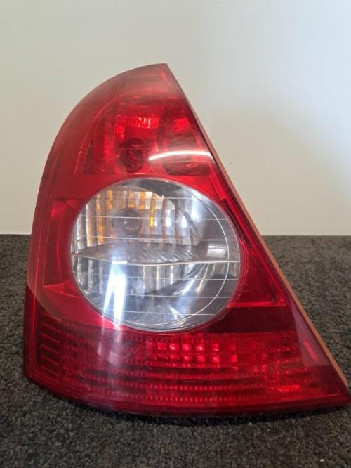 Image Feu arriere principal gauche (feux) - RENAULT CLIO 2