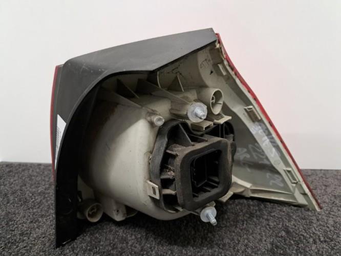 Image Feu arriere principal gauche (feux) - VOLKSWAGEN GOLF 5