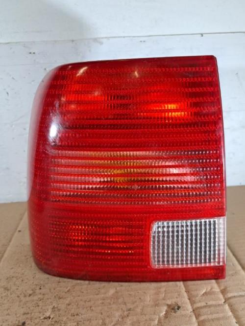 Image Feu arriere principal gauche (feux) - VOLKSWAGEN PASSAT 4