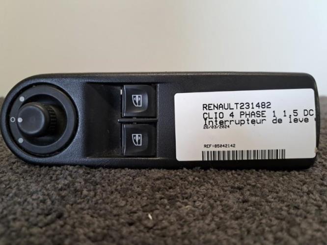 Image Interrupteur de leve vitre avant gauche - RENAULT CLIO 4