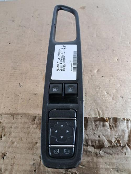Image Interrupteur de leve vitre avant gauche - RENAULT CLIO 4