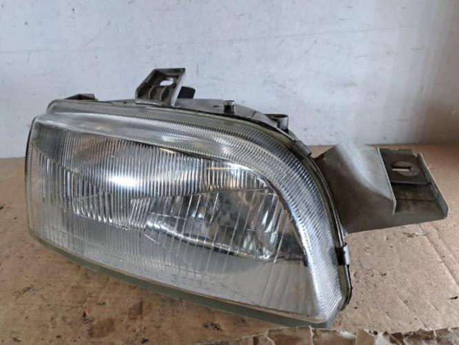 Image Optique avant principal droit (feux)(phare) - FIAT PUNTO 1