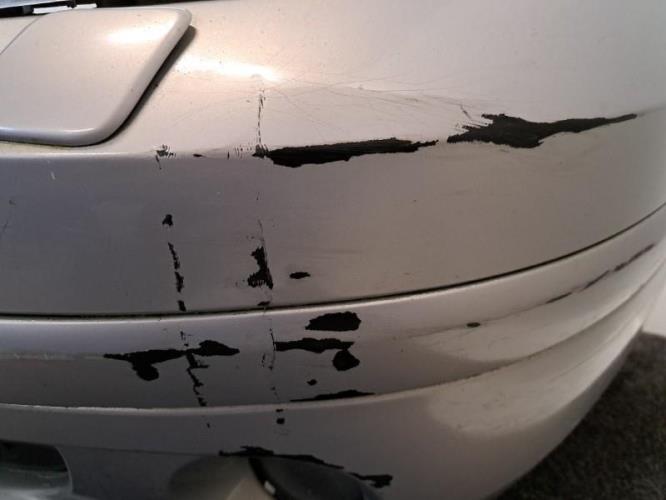 Image Pare choc avant - RENAULT LAGUNA 2