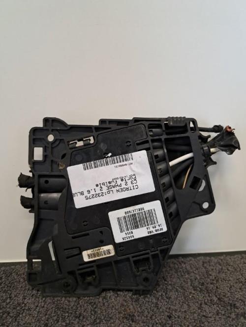 Image Porte fusible - CITROEN C3 2