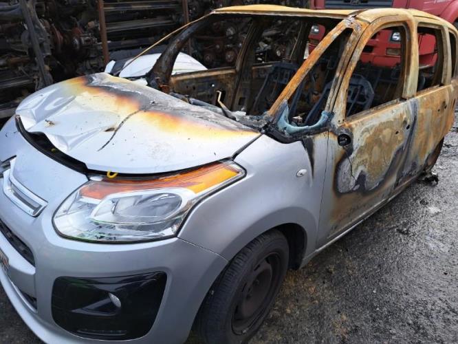 Image Porte fusible - CITROEN C3 PICASSO