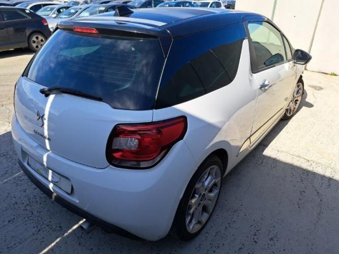 Image Porte fusible - CITROEN DS3