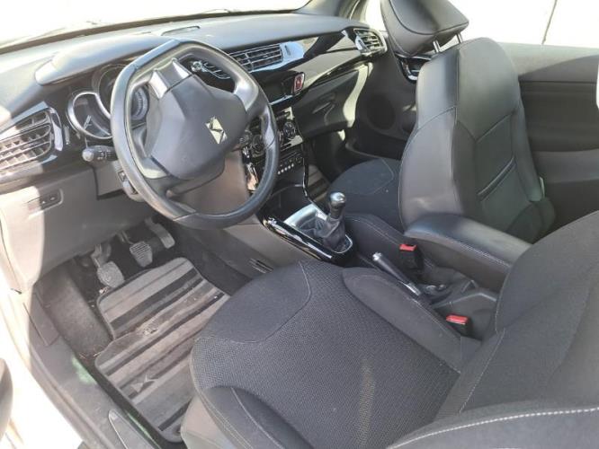 Image Porte fusible - CITROEN DS3