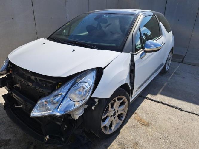 Image Porte fusible - CITROEN DS3
