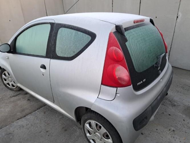 Image Porte avant gauche - PEUGEOT 107