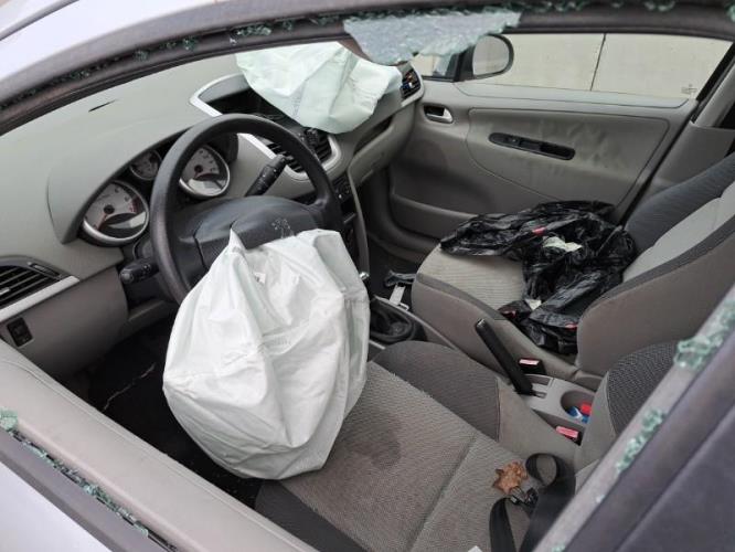 Image Pare choc arriere - PEUGEOT 207