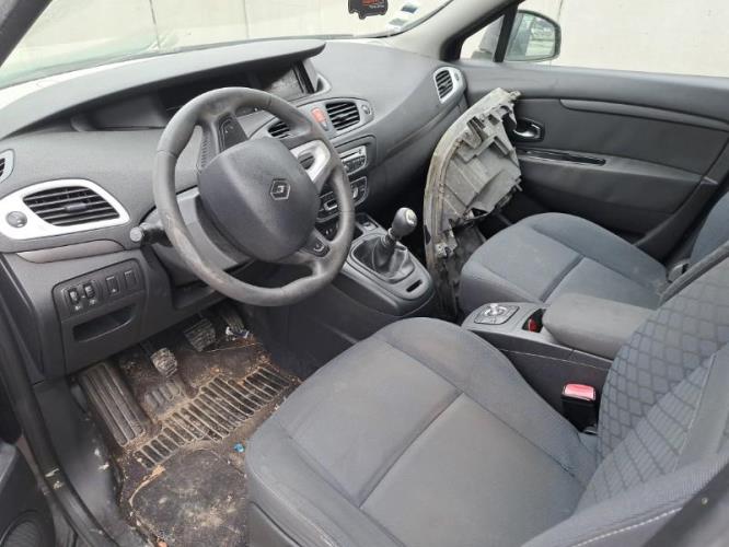 Image Feu arriere principal droit (feux) - RENAULT SCENIC 3