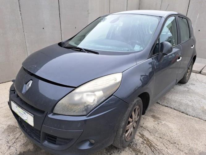 Image Feu arriere principal droit (feux) - RENAULT SCENIC 3