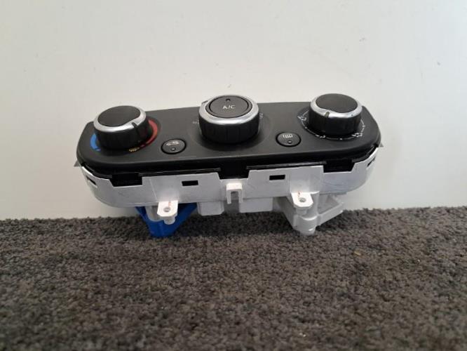 Image Commande chauffage - RENAULT CLIO 4