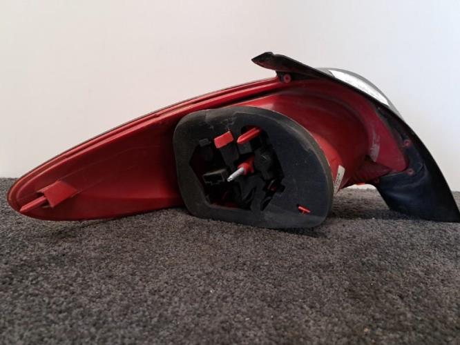 Image Feu arriere principal droit (feux) - PEUGEOT 206+