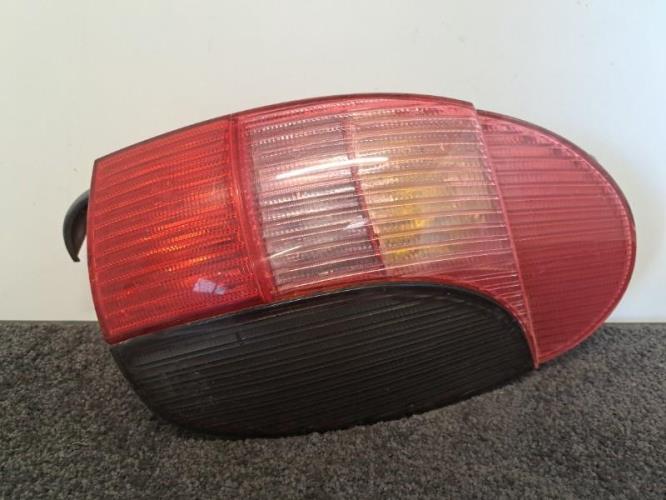 Image Feu arriere principal droit (feux) - PEUGEOT 306