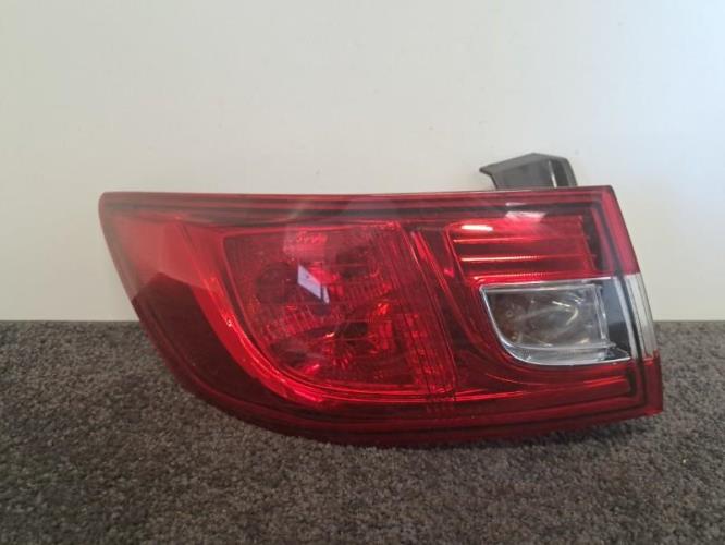 Image Feu arriere principal gauche (feux) - RENAULT CLIO 4