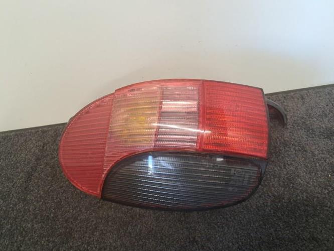 Image Feu arriere principal gauche (feux) - PEUGEOT 306