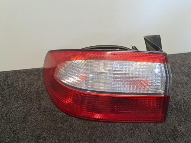 Image Feu arriere principal gauche (feux) - RENAULT LAGUNA 2