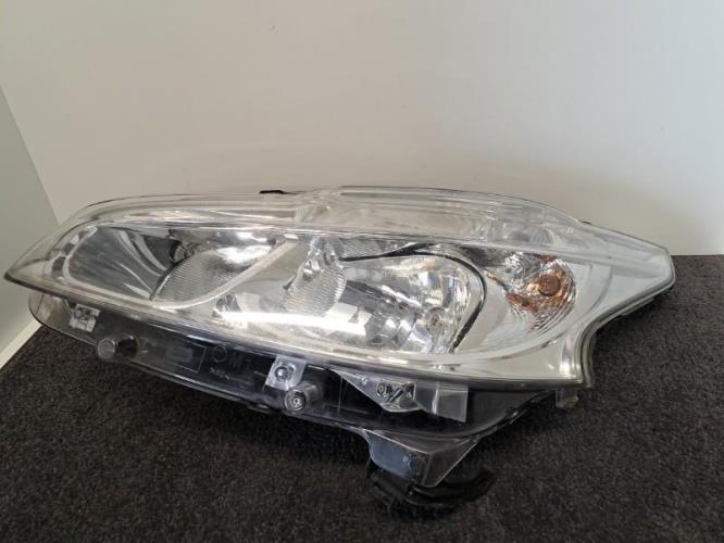 Image Optique avant principal gauche (feux)(phare) - PEUGEOT 208 1