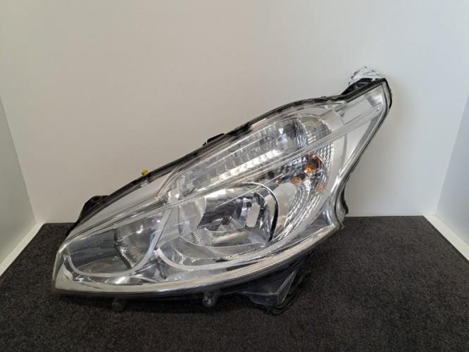 Image Optique avant principal gauche (feux)(phare) - PEUGEOT 208 1