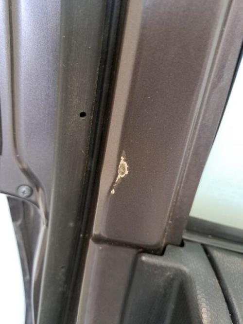 Image Porte avant gauche - PEUGEOT 4007