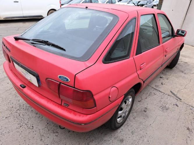 Image Pare choc avant - FORD ESCORT 5