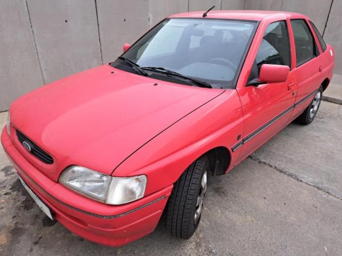 Image Pare choc avant - FORD ESCORT 5
