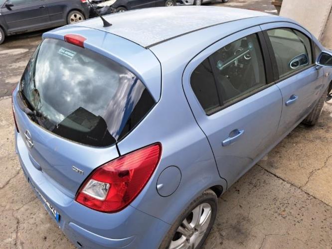 Image Feu arriere principal gauche (feux) - OPEL CORSA D