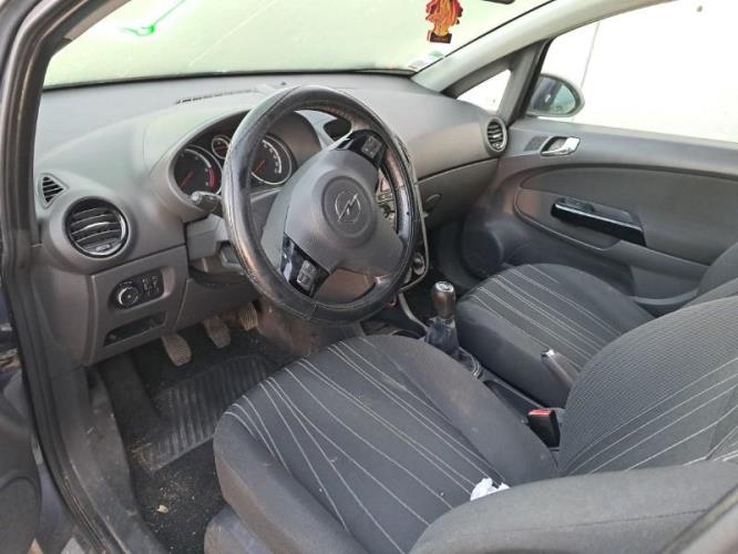 Image Feu arriere principal gauche (feux) - OPEL CORSA D