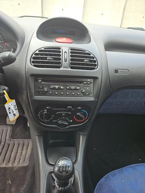 Image Autoradio d'origine - PEUGEOT 206