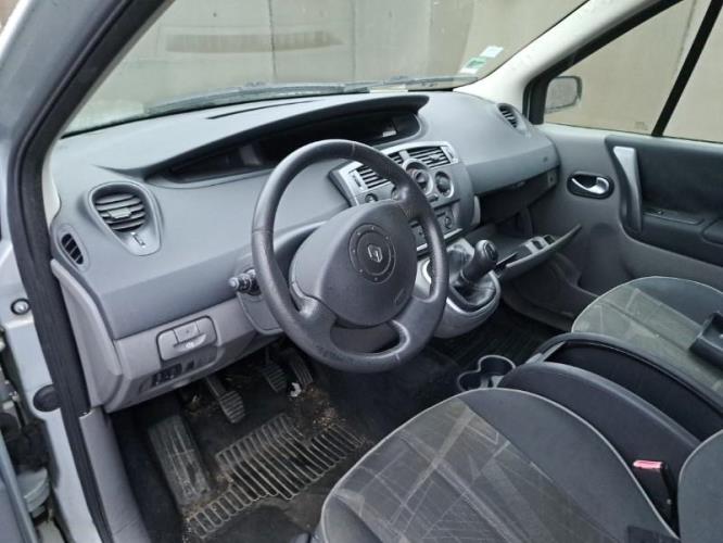 Image Pare choc avant - RENAULT SCENIC 2