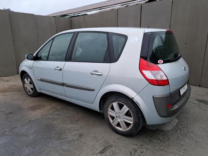 Image Pare choc avant - RENAULT SCENIC 2