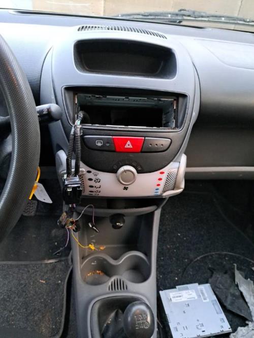 Image Feu arriere principal droit (feux) - TOYOTA AYGO 1