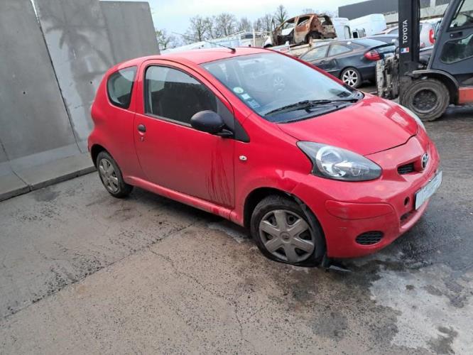 Image Feu arriere principal droit (feux) - TOYOTA AYGO 1