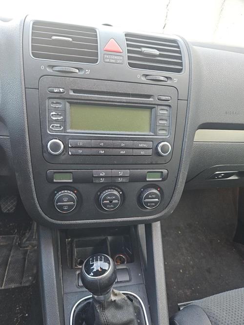 Image Pare choc arriere - VOLKSWAGEN GOLF 5