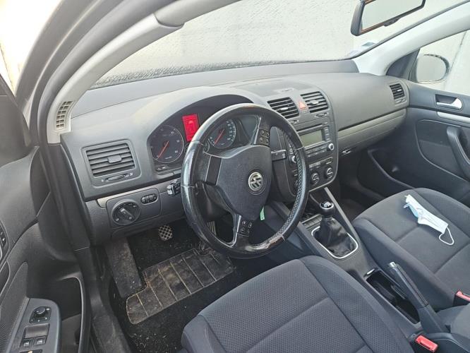 Image Pare choc arriere - VOLKSWAGEN GOLF 5