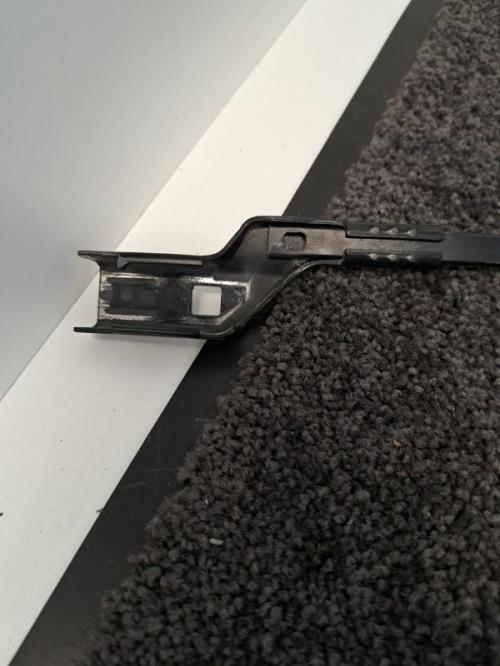 Image Bras essuie glace avant droit - PEUGEOT 208 1
