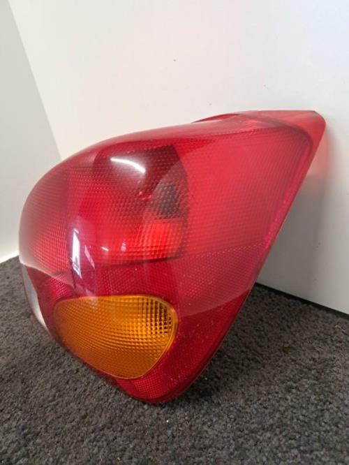 Image Feu arriere principal droit (feux) - FORD FIESTA 4