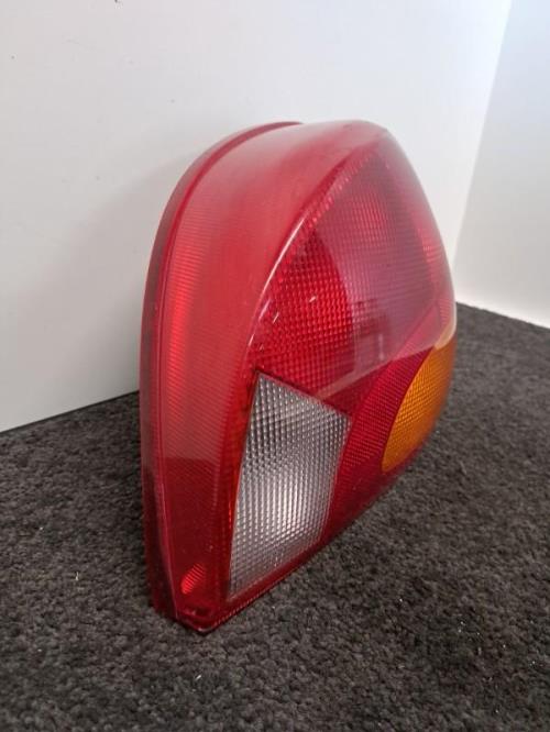 Image Feu arriere principal droit (feux) - FORD FIESTA 4