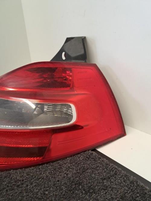 Image Feu arriere principal droit (feux) - RENAULT MEGANE 2