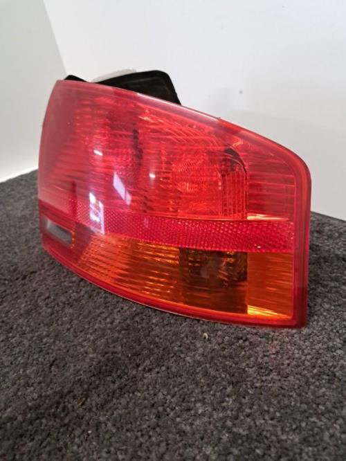 Image Feu arriere principal droit (feux) - AUDI A4 2